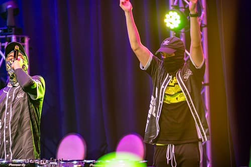 _DSF1833-Enhanced-NR